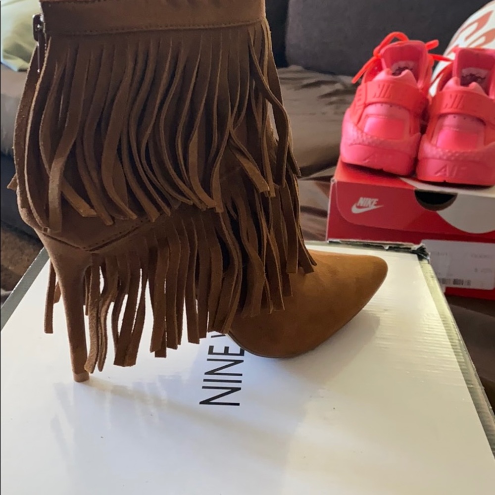 Nike west heels